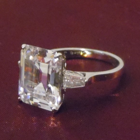 Radiance by Absolute Sterling Silver 8.50ct Emerald-Cut Engagement Size 9 - Picture 6 of 7
